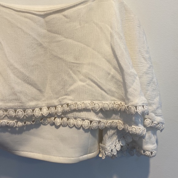 Lovers and Friends crop top.  Selling matching shorts. - Picture 3 of 4